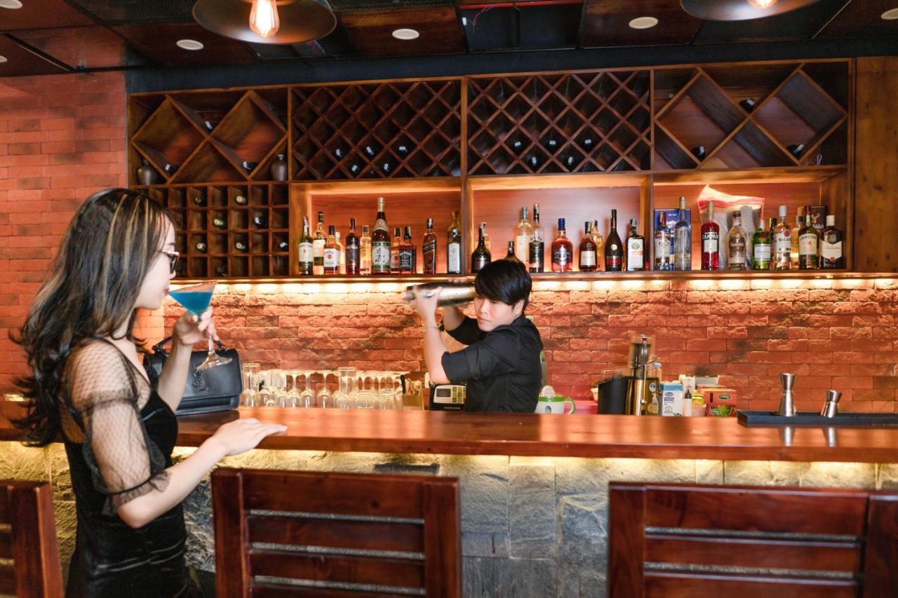 Bao Hung Hotel & Apartment - Tran Thai Tong Hanoi Buitenkant foto